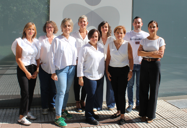 La nueva Junta de Gobierno de COENAV: de izquierda a derecha, Blanca Sánchez, Laura Remírez, Ana Ariztegui, Rosa Aguerre, Pilar Sola, Ana Izco, Ana Mariñelarena, Alberto Margallo y Elena Martín
