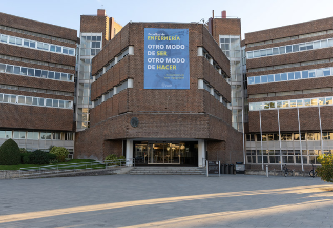 El «Curso de Humanización de la Atención Sanitaria» desarrollado por la Facultad de Enfermería de la Universidad de Navarra ha sido galardonado por el periódico ABC